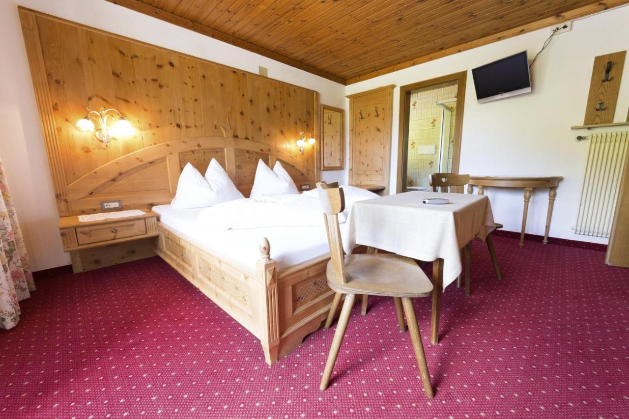 Pichlerhof Hotell Riva di Tures Eksteriør bilde