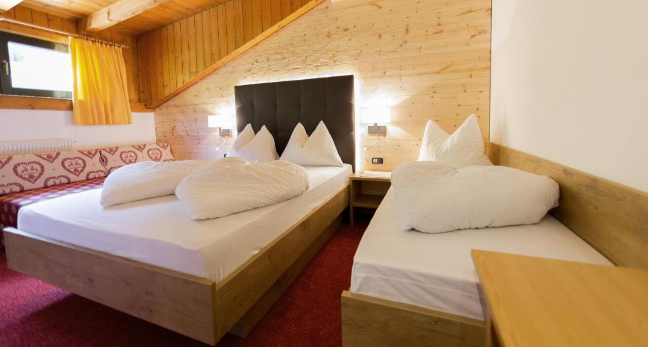 Pichlerhof Hotell Riva di Tures Eksteriør bilde